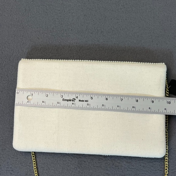 Lulus Women's Small Ivory White Gold Beaded Clutch Scalloped Bag 100% Cotton NWT - Picture 9 of 10